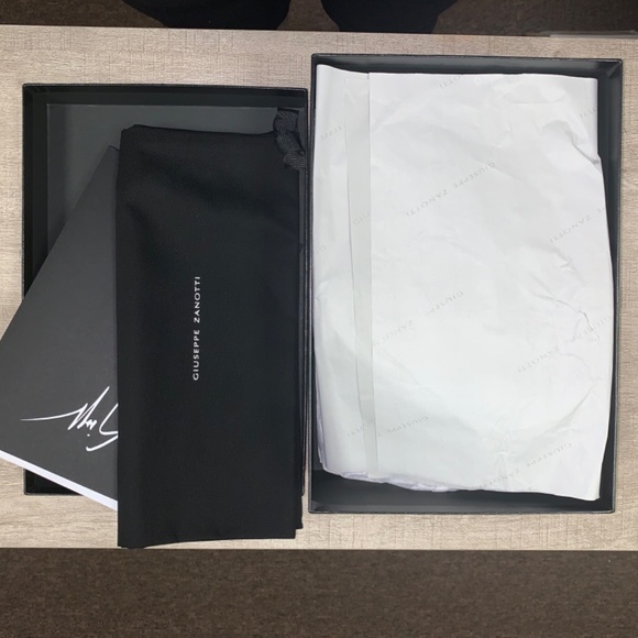 GIUSEPPE ZANOTTI ARYA Sandals Rose Gold - Picture 9 of 9